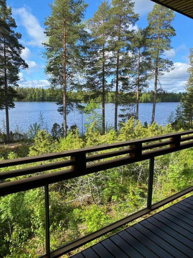 Hotel Mesikaemmen Ahtari Bagian luar foto