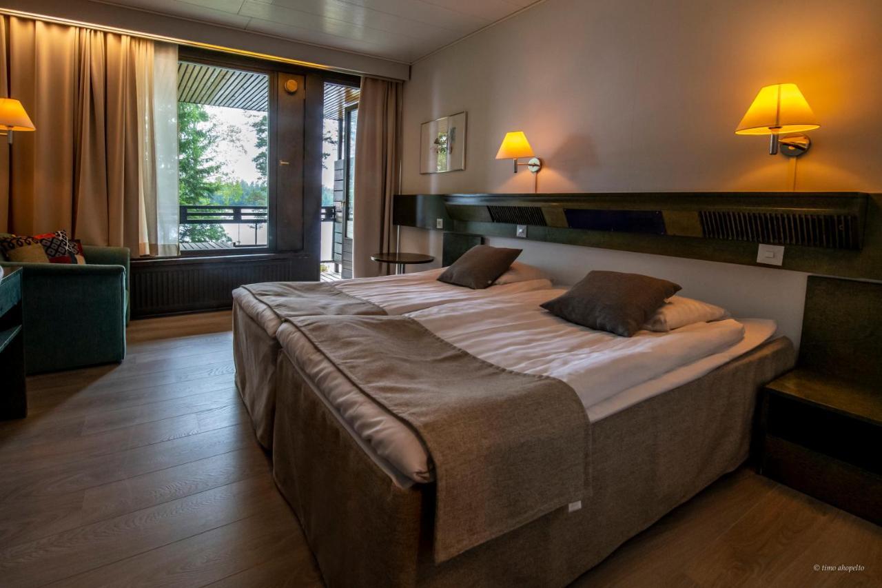Hotel Mesikaemmen Ahtari Bagian luar foto