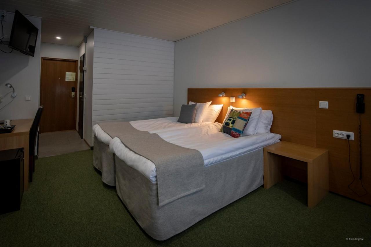 Hotel Mesikaemmen Ahtari Bagian luar foto